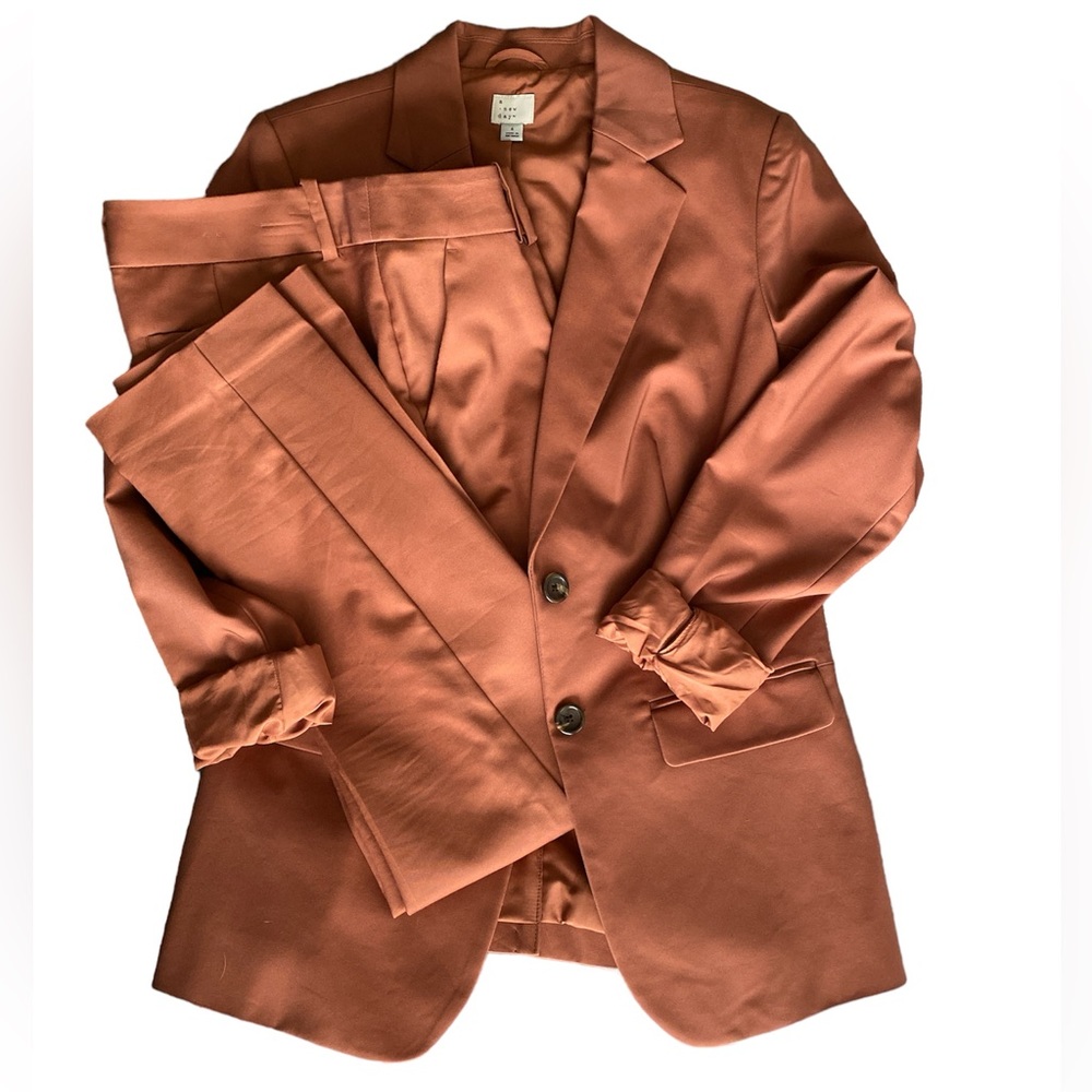 A New Day Women’s Suit 6/8